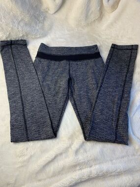 lululemon athletica Gray and Black Textured Athletic Top